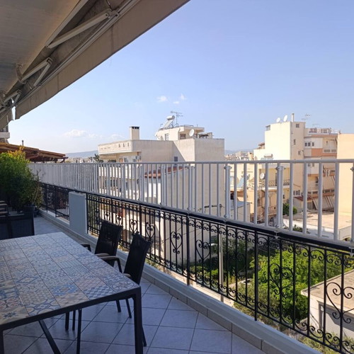 Balcony child safety railings used, white, 17m length
