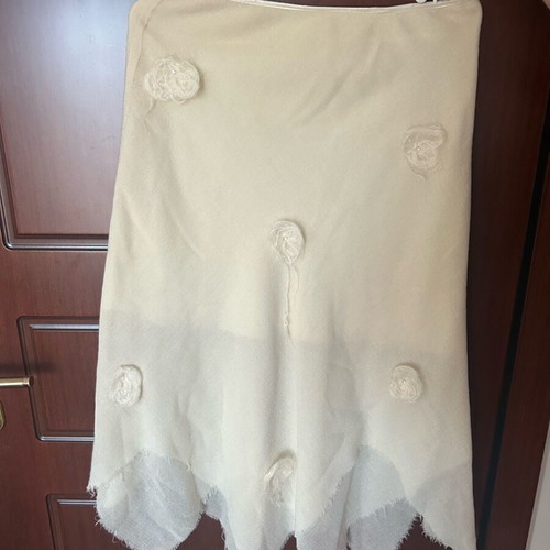 Long asymmetrical skirt Small like new, white and beige