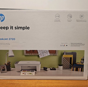 Hewlett Packard DeskJet 2720 Printer and Scanner