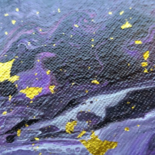 Round canvas painting, fluid art with acrylic and gold leaf