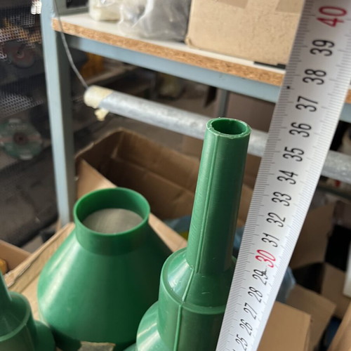 Plastic funnels pack of 2, green