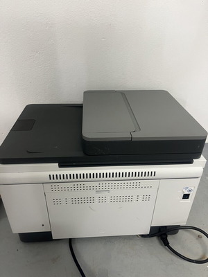 Laser printer with indicator 46 for spare parts