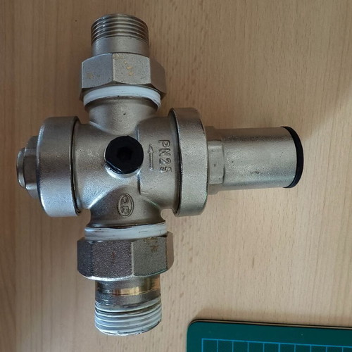 Bianchi brass pressure reducer 1 inch like new