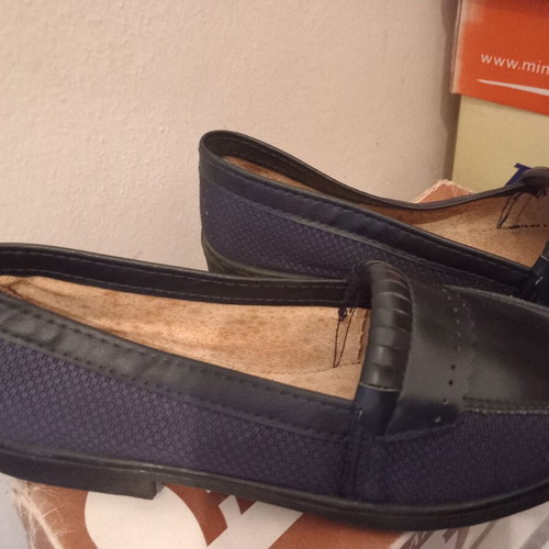 Women's blue ballerina shoes size 39, slightly defective