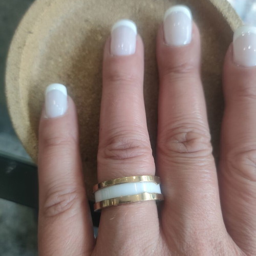 Steel ring size 56 like new, white and gold colors