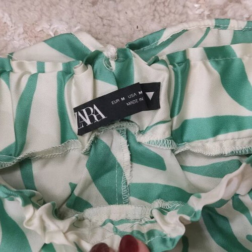 Zara pants with elastic waist like new, beige and green, size M