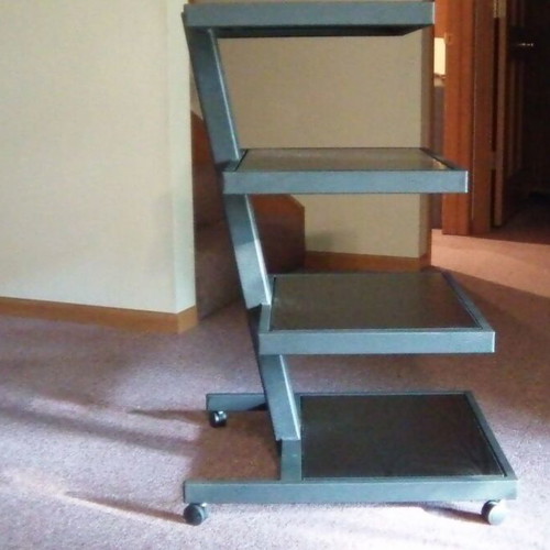 Standesign professional furniture for sound system like new, 4 shelves