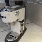 DeLonghi Dedica EC685 espresso machine