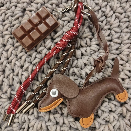 Brown dog keychain new with eye and chocolate detail