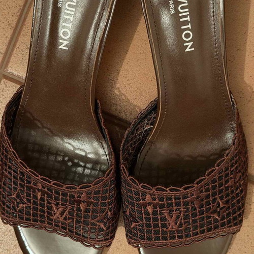 Louis Vuitton mules with low heel, new, brown, size 41