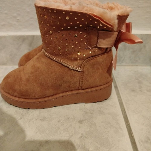 Pink children's boots used, size 27, fur-lined inside