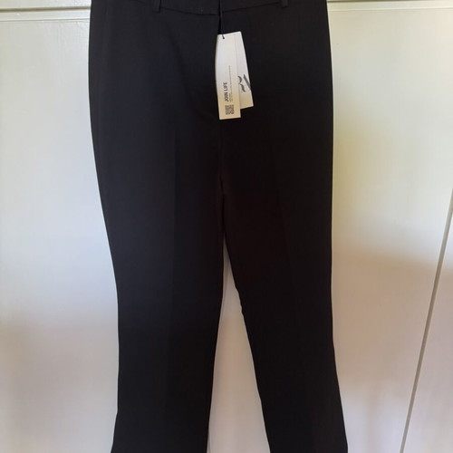 Zara black fabric women's pants new, slight flare with belt loops