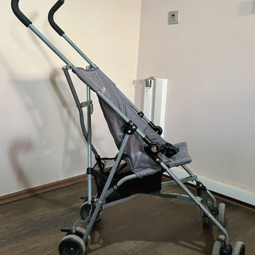 Cuggl Laurel stroller used, lightweight and foldable