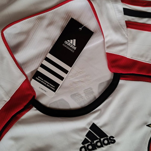 AC Milan retro jersey 2006/07 Kaka #22 size L