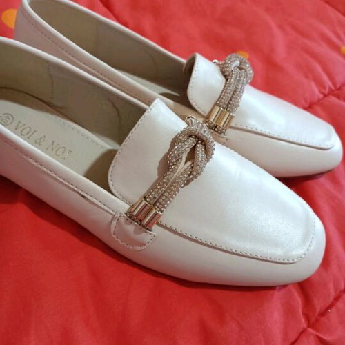 Shoes size 40 new, beige