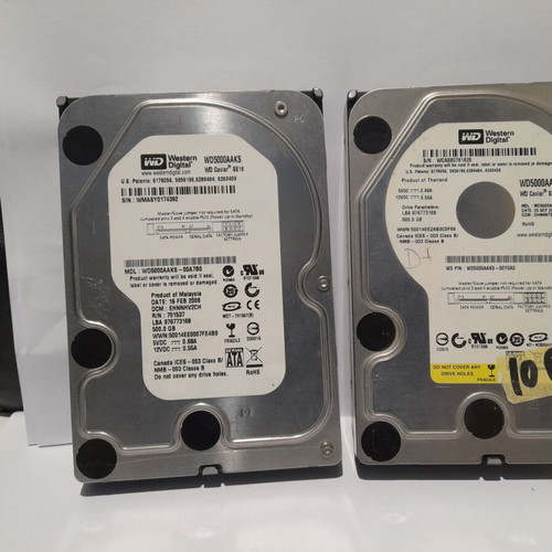 WD Black 3.5" 500 GB hard drives 2 pieces like new for desktop