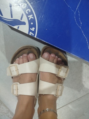 Birkenstock μπεζ παντόφλες νούμερο 39 σαν καινούργιο, φορεμένες ελάχιστα