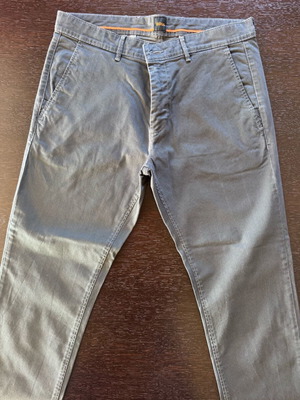 Boss men's chino pants new gray slim fit size 34