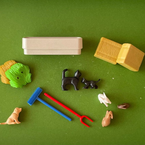 Playmobil farm animals like new