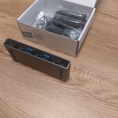 Suidek SJW-KM202A KVM Switch USB 3.0 DisplayPort HDMI 4K@60Hz new