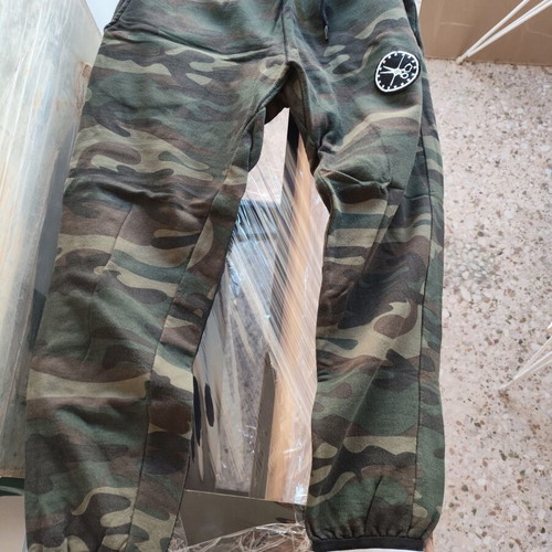 Liberta d'Arte sportswear suit, size small