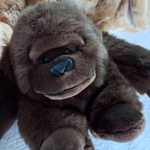 Plush animals pack of 3 like new, German origin