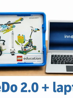 Lego WeDo 2.0 robotics kit with laptop like new