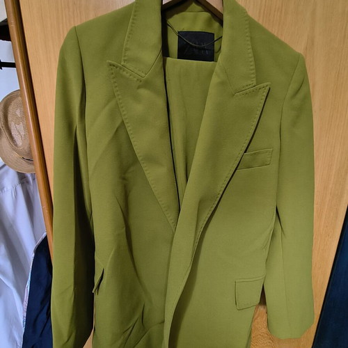 Zara women's suit brand new for office use