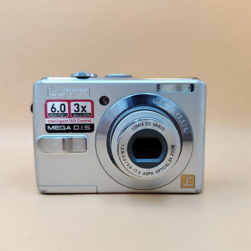Panasonic Lumix DMC-LS60 camera used with AV cable and 512MB memory card