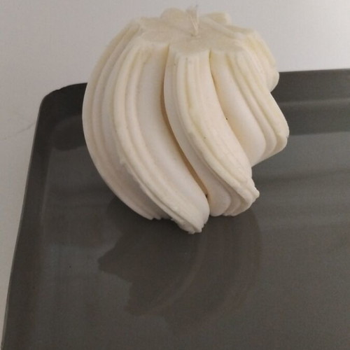 Tray with three soy aromatic candles like new, 30×15cm