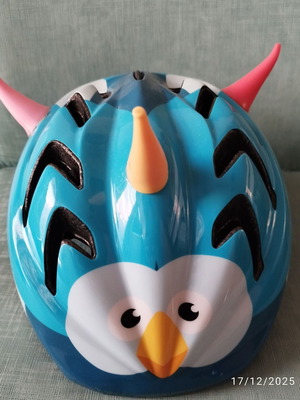 Bird children's helmet like new, size 52-56 cm