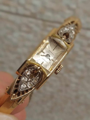 Tosal 18K gold vintage women's wristwatch with diamonds
