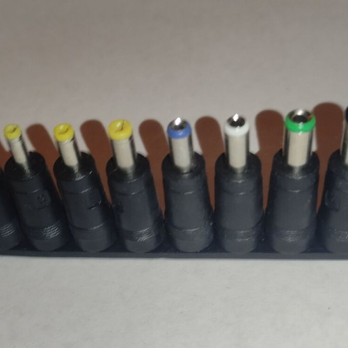 Laptop power plugs and adapters like new, pack of 8
