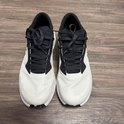 On Cloudrunner running shoes size 44