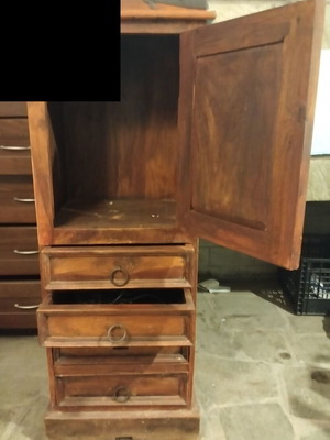 Ρουστίκ ξύλινο ντουλάπι slim-line armoire