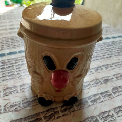 Decorative ceramic jar