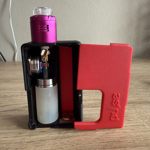 Mechanical Mod Vandy Vape Pulse BF Box Mod with Dead Rabbit Solo RDA and Battery like new
