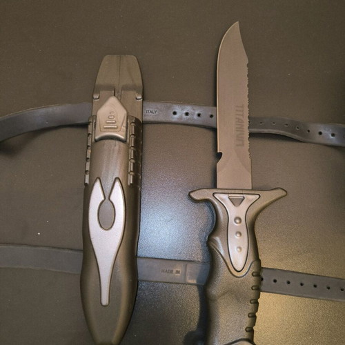 Titanium Diving Knife like new, 15cm blade with sheath