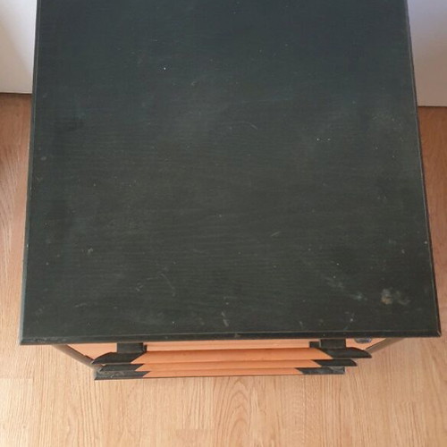 IKEA drawer unit with wheels and lock like new