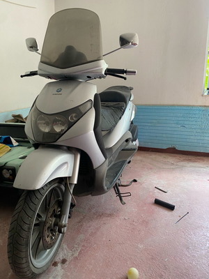 Piaggio Beverly 250 употребяван, 2002, сив, автоматичен скутер