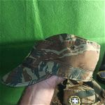Δύο Τζόκεϊ Ελληνικού Στρατού Jockey  Καπέλα ΕΣ χορηγία Ελληνικός Στρατός Greek Army νεοσύλλεκτος Εθνόσημο Καπέλο Στρατιώτη Φαντάρος Soldier Hat μέγεθος 58 και τα δύο Καθαρά Η τιμή αφορά και τα δυο
