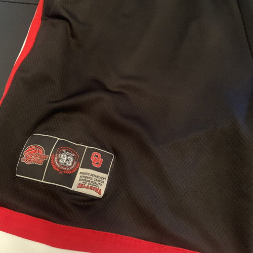 Oklahoma jeans shorts XL set like new, black and red