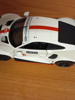 Metallic toy car 1/24 scale