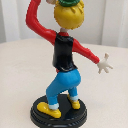 Disney Parade Collection 3D DeA Kyrios Granazis figure like new
