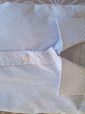 Vardas dress shirt like new, white with blue patterns, size L