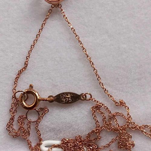 Heart necklace in 9K rose gold with 3 stones, like new