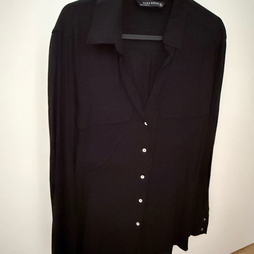 Zara shirt black like new, size M