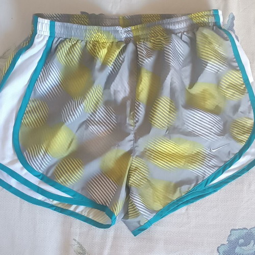 Nike Dri-FIT Tempo women's sports shorts XS, new