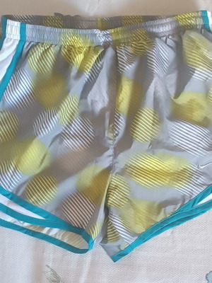 Nike Dri-FIT Tempo women's sports shorts XS, new