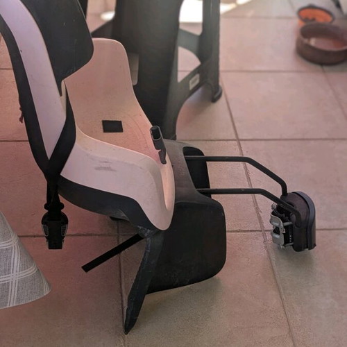 Bobike bicycle seat used, pink, missing rubber base and footrest